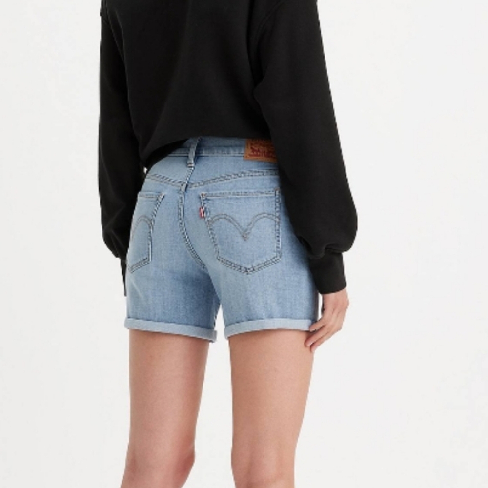 LEVIS MID LENGTH STRETCH DENIM SHORTS SIZE 33